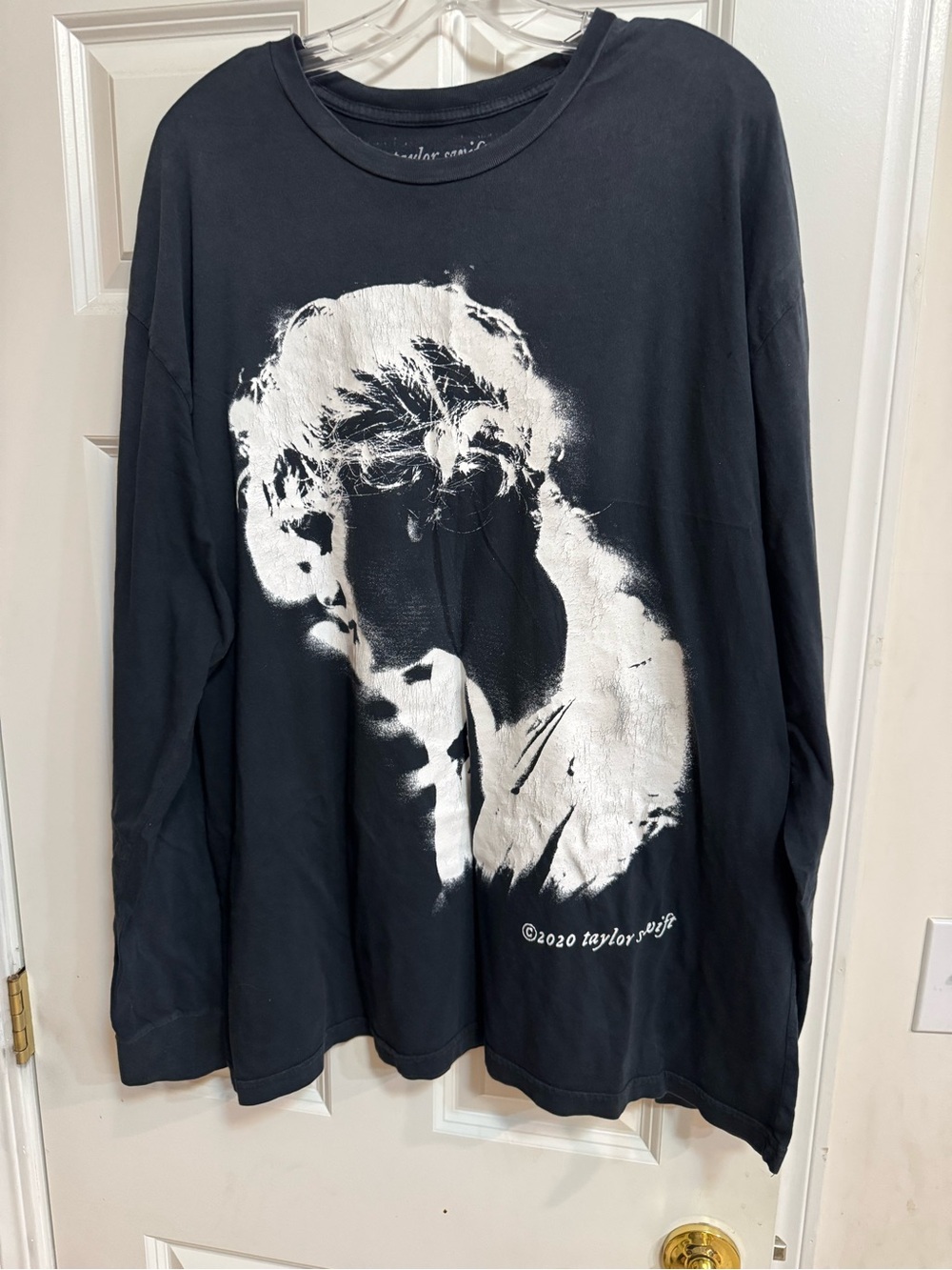 Taylor Swift Black Long-Sleeve Tee with White Portrait Graphic “Folklore”